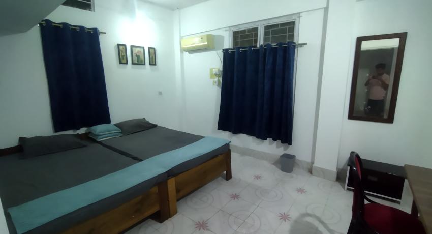 Room 4- First Floor Standard Double Bed